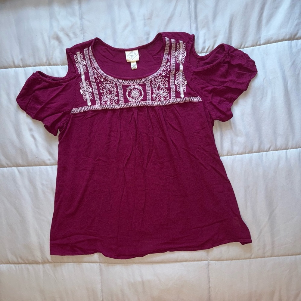 St. John's Bay Magenta Embroidered Cold Shoulder Blouse Size XL